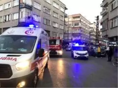 İntihara kalkışan komşusunu sosyal medyadan canlı yayınladı, mahalleli de film izler seyretti İntihara kalkışan komşusunu sosyal medyadan canlı yayınladı, mahalleli de film izler seyretti