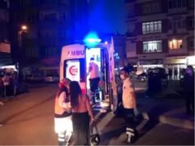 İntihara kalkışan komşusunu sosyal medyadan canlı yayınladı, mahalleli de film izler seyretti İntihara kalkışan komşusunu sosyal medyadan canlı yayınladı, mahalleli de film izler seyretti