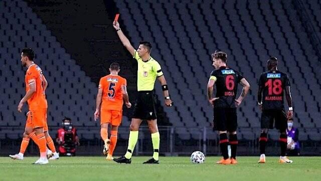 İrfan Can için gelen Lyon yetkileri, Fatih Karagümrük maçını tribünden izledi İrfan Can için gelen Lyon yetkileri, Fatih Karagümrük maçını tribünden izledi