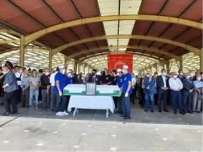 İş adamı Zeki Yurtbay son yolculuğuna uğurlandı