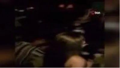 İstanbul'un göbeğindeki ünlü işletmede korona tedbirleri hiçe sayıldı İstanbul'un göbeğindeki ünlü işletmede korona tedbirleri hiçe sayıldı