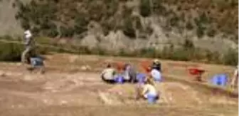 Karadeniz Bölgesi: (DRONE) Kastamonu'da Kahin Tepe kazısında eski döneme ait tapınak bulundu (1) Karadeniz Bölgesi: (DRONE) Kastamonu'da Kahin Tepe kazısında eski döneme ait tapınak bulundu (1)