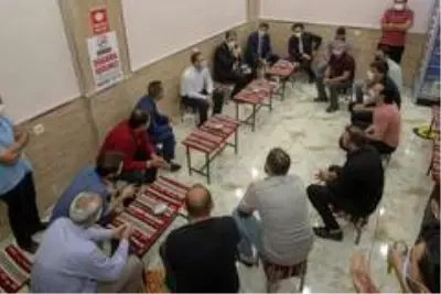 Kaymakam Aslan'dan taraftar sokak esnafına ziyaret Kaymakam Aslan'dan taraftar sokak esnafına ziyaret