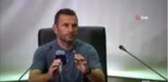 Şampiyonlar Ligi: Son Dakika | Okan Buruk: 'Şampiyonlar Ligi maçı olsa rezalet yaşamıştık' Şampiyonlar Ligi: Son Dakika | Okan Buruk: 'Şampiyonlar Ligi maçı olsa rezalet yaşamıştık'