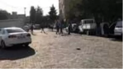 Kaza sonrası iki grup arasında çıkan sopalı kavgada 7 kişi yaralandı Kaza sonrası iki grup arasında çıkan sopalı kavgada 7 kişi yaralandı