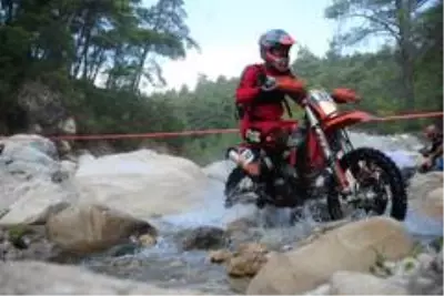 Sea To Sky Enduro yarışları tamamlandı Sea To Sky Enduro yarışları tamamlandı