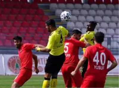 TFF 1. Lig: Ümraniyespor: 1 İstanbulspor: 3 TFF 1. Lig: Ümraniyespor: 1 İstanbulspor: 3