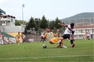 TFF 3. Lig: Belediye Derincespor: 1 Manisaspor: 0 TFF 3. Lig: Belediye Derincespor: 1 Manisaspor: 0