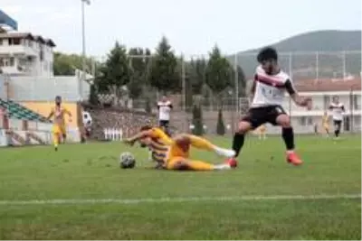 TFF 3. Lig: Belediye Derincespor: 1 Manisaspor: 0 TFF 3. Lig: Belediye Derincespor: 1 Manisaspor: 0
