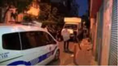 Yabancı uyruklu genç kadın apartman merdivenlerinde ölü bulundu Yabancı uyruklu genç kadın apartman merdivenlerinde ölü bulundu
