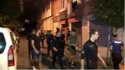 Yabancı uyruklu genç kadın apartman merdivenlerinde ölü bulundu Yabancı uyruklu genç kadın apartman merdivenlerinde ölü bulundu