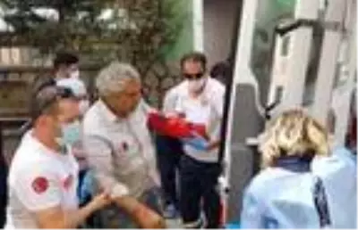 Yıkım sırasında çatı çöktü: 1 işçi yaralı Yıkım sırasında çatı çöktü: 1 işçi yaralı