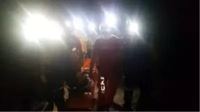 Yürüyüş için vadiye çıktı, kayboldu ekipler tarafından yaralı olarak kurtarıldı Yürüyüş için vadiye çıktı, kayboldu ekipler tarafından yaralı olarak kurtarıldı