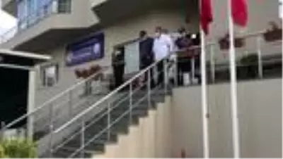 Beşiktaş'ta ruhsata aykırı faaliyet yürüten iş yerinin mühürlenmesine karar verildi Beşiktaş'ta ruhsata aykırı faaliyet yürüten iş yerinin mühürlenmesine karar verildi