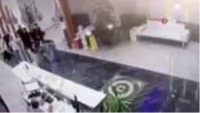 Beylikdüzü'nde botoks yüzünden ölüm iddiasında 1 kişi tutuklandı Beylikdüzü'nde botoks yüzünden ölüm iddiasında 1 kişi tutuklandı