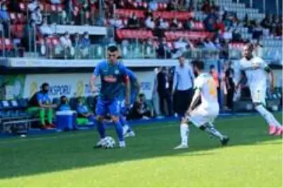 Çaykur Rizespor 3'ncü haftayı berabere tamamladı Çaykur Rizespor 3'ncü haftayı berabere tamamladı