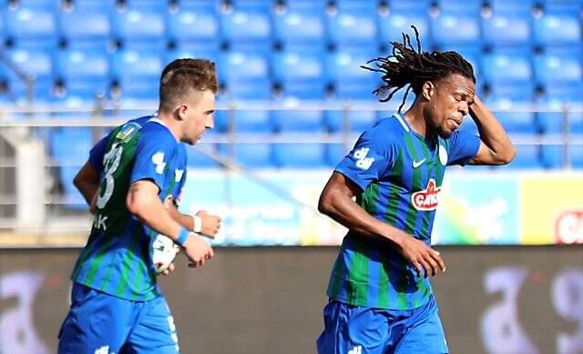 Çaykur Rizespor, sahasında Aytemiz Alanyaspor'la 1-1 berabere kaldı Çaykur Rizespor, sahasında Aytemiz Alanyaspor'la 1-1 berabere kaldı