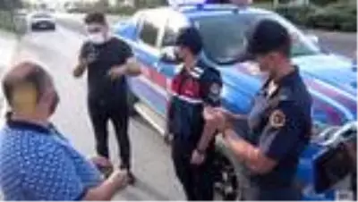 Bolu'da, üzerinden D-100 Karayolu'nun geçtiği tarlasını 13 yıl sonra geri kazandı Bolu'da, üzerinden D-100 Karayolu'nun geçtiği tarlasını 13 yıl sonra geri kazandı
