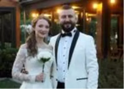 Davada karşı tarafı savunurken tanışan avukat çift, nikah masasına oturdu Davada karşı tarafı savunurken tanışan avukat çift, nikah masasına oturdu