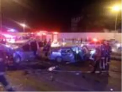 Denizli'de otomobil ile ticari araç çarpıştı: 10 yaralı Denizli'de otomobil ile ticari araç çarpıştı: 10 yaralı