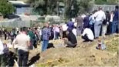 Esenyurt'ta taksi durağındaki silahlı kavga Esenyurt'ta taksi durağındaki silahlı kavga