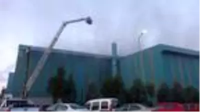 Son dakika haberi: Fabrikadaki yangın korkuttu Son dakika haberi: Fabrikadaki yangın korkuttu
