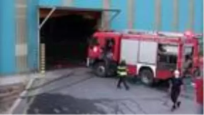 Son dakika haberi: Fabrikadaki yangın korkuttu Son dakika haberi: Fabrikadaki yangın korkuttu