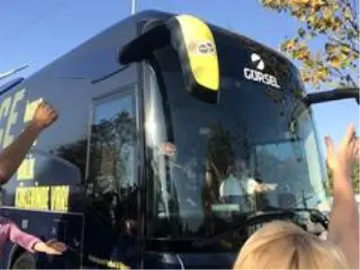 Fenerbahçe, derbiye coşkuyla uğurlandı Fenerbahçe, derbiye coşkuyla uğurlandı