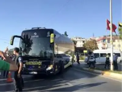 Fenerbahçe, derbiye coşkuyla uğurlandı Fenerbahçe, derbiye coşkuyla uğurlandı