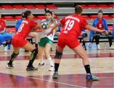 Kadınlar Hentbol Süper Ligi: Sivas Belediyespor: 32 - İzmir Büyükşehir Belediye: 35 Kadınlar Hentbol Süper Ligi: Sivas Belediyespor: 32 - İzmir Büyükşehir Belediye: 35