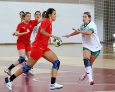 Kadınlar Hentbol Süper Ligi: Sivas Belediyespor: 32 - İzmir Büyükşehir Belediye: 35 Kadınlar Hentbol Süper Ligi: Sivas Belediyespor: 32 - İzmir Büyükşehir Belediye: 35