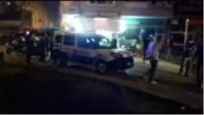 Kayseri'de silahlı ve bıçaklı kavga: 2 yaralı Kayseri'de silahlı ve bıçaklı kavga: 2 yaralı