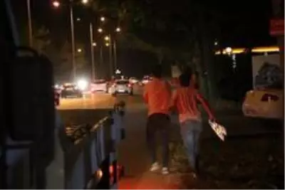 Kaza yaptığı aracı olay yerinde bırakarak kayıplara karıştı Kaza yaptığı aracı olay yerinde bırakarak kayıplara karıştı