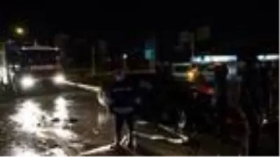 Son dakika haber! Kırmızı ışıkta duramayan midibüs zincirleme kazaya neden oldu: 7 yaralı Son dakika haber! Kırmızı ışıkta duramayan midibüs zincirleme kazaya neden oldu: 7 yaralı