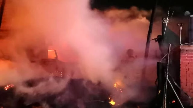 Son dakika haberleri | Kocaeli'de palet fabrikasında yangın