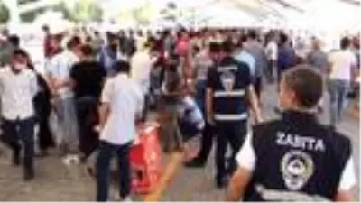 Şanlıurfa'da güvercin pazarında korona denetimi Şanlıurfa'da güvercin pazarında korona denetimi