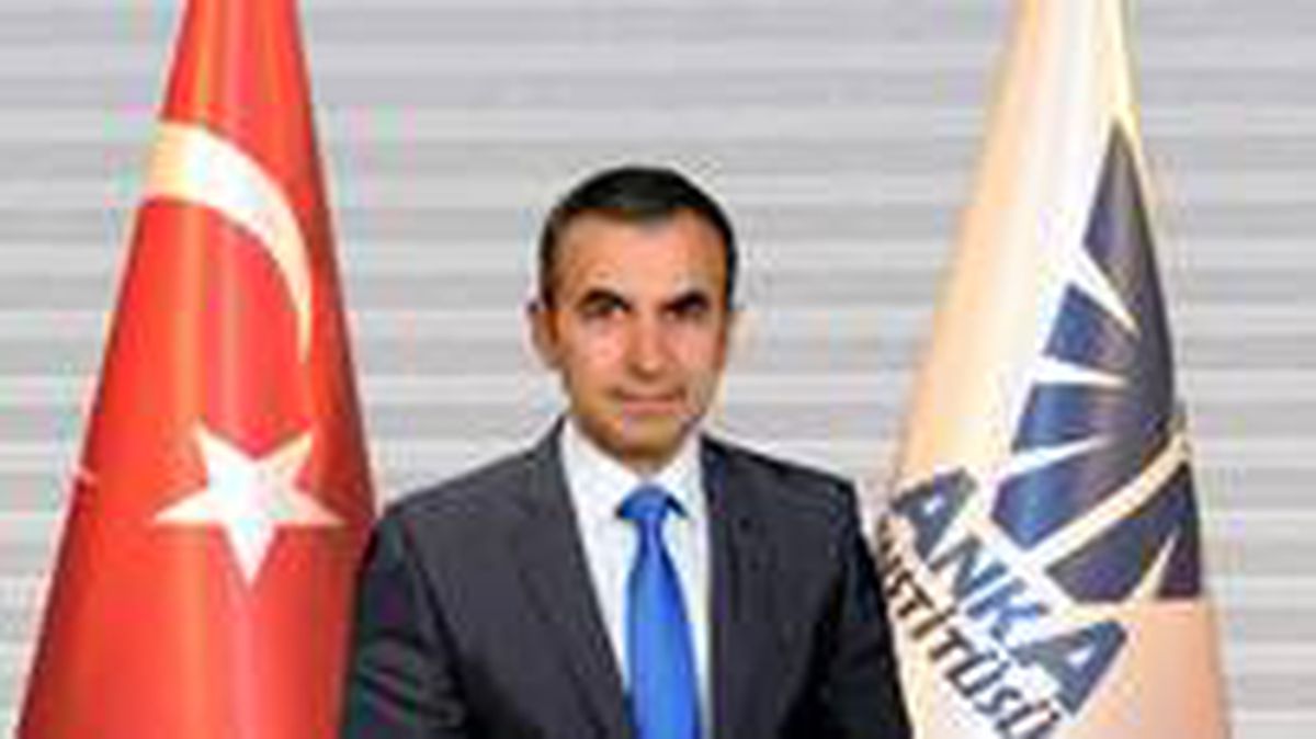 Naim Babüroğlu kimdir? Naim Babüroğlu kaç yaşında, nereli? Naim Babüroğlu hayatı ve biyografisi!
