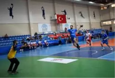 Nilüfer hentbolda da lige galibiyetle başladı Nilüfer hentbolda da lige galibiyetle başladı