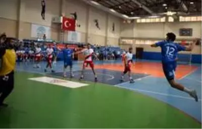 Nilüfer hentbolda da lige galibiyetle başladı Nilüfer hentbolda da lige galibiyetle başladı