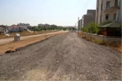 Odunpazarı'ndan Emek Mahallesi'nde yeni yol çalışması Odunpazarı'ndan Emek Mahallesi'nde yeni yol çalışması