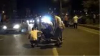 Otomobilin çarptığı motosikletli yaşlı çift ağır yaralandı - BURSA Otomobilin çarptığı motosikletli yaşlı çift ağır yaralandı - BURSA