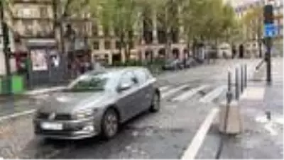 Paris'te 'arabasız gün' uygulaması rağbet görmedi - PARİS Paris'te 'arabasız gün' uygulaması rağbet görmedi - PARİS