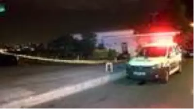 RUMELİHİSARI'NDA BALIKÇIDA BAŞLAYAN KAVGADA 1 KİŞİ BACAĞINDAN VURULDU RUMELİHİSARI'NDA BALIKÇIDA BAŞLAYAN KAVGADA 1 KİŞİ BACAĞINDAN VURULDU