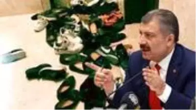 Sağlık Bakanı Koca, karantina evine yapılan misafir akına isyan etti: Koronavirüs pozitifleri ziyaret etmeyin Sağlık Bakanı Koca, karantina evine yapılan misafir akına isyan etti: Koronavirüs pozitifleri ziyaret etmeyin