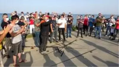 Samsun'da amatör olta balıkçıları eylem yaptılar Samsun'da amatör olta balıkçıları eylem yaptılar