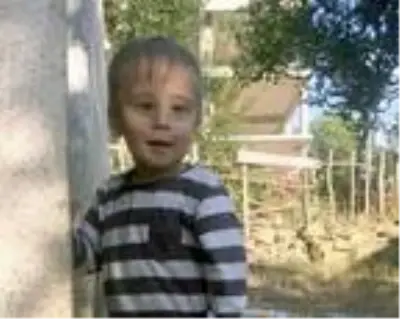 2 yaşındaki Minik Talha, yataktan düşerek hayatını kaybetti 2 yaşındaki Minik Talha, yataktan düşerek hayatını kaybetti