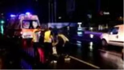 Sarıyer'de yağış nedeniyle kayganlaşan yolda zincirleme kaza: 6 yaralı Sarıyer'de yağış nedeniyle kayganlaşan yolda zincirleme kaza: 6 yaralı