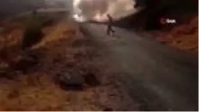 Seyir halindeki araç alev topuna döndü Seyir halindeki araç alev topuna döndü