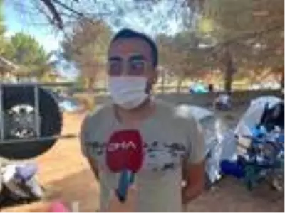 Şile'de sosyal mesafe ve maske kuralına uymayan kampçılara jandarma baskın yaptı Şile'de sosyal mesafe ve maske kuralına uymayan kampçılara jandarma baskın yaptı