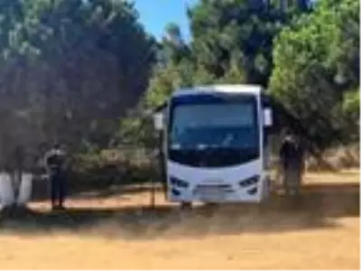 Şile'de sosyal mesafe ve maske kuralına uymayan kampçılara jandarma baskın yaptı Şile'de sosyal mesafe ve maske kuralına uymayan kampçılara jandarma baskın yaptı